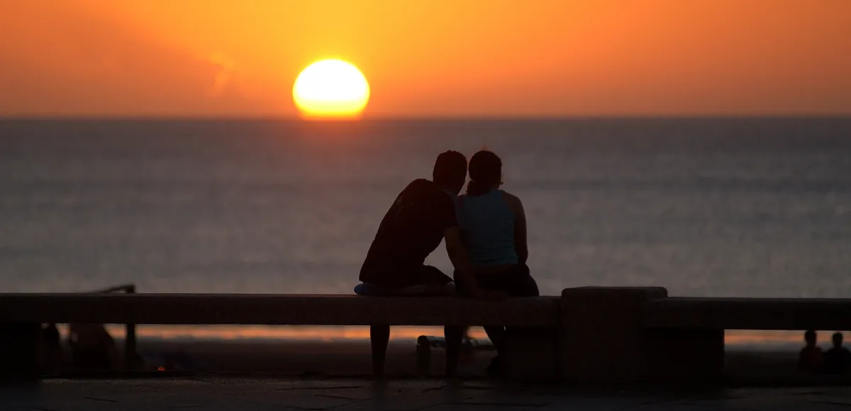 Atardecer en la rambla de Montvideo